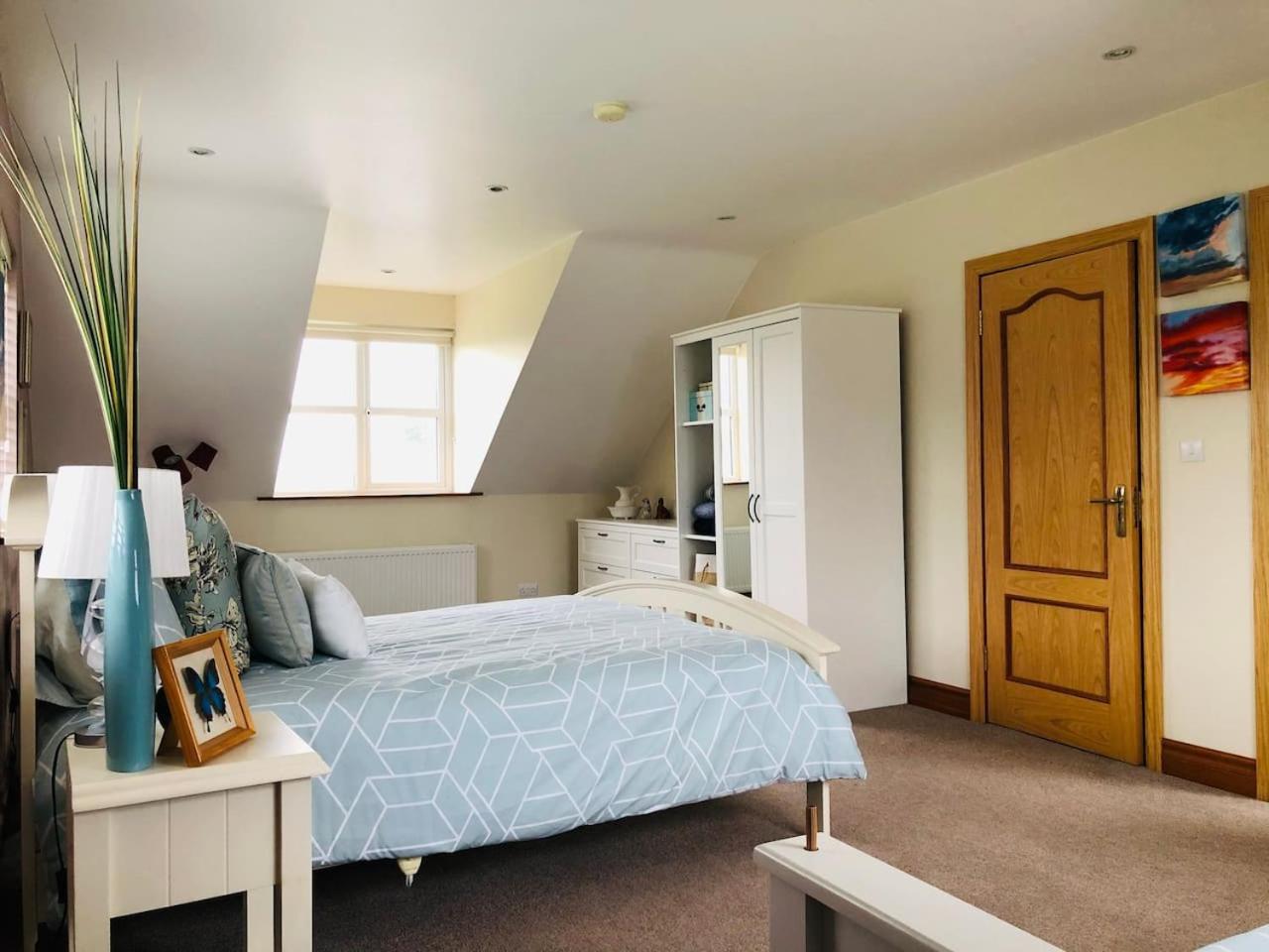 Connemara. 3 Bedroom, 8 Bed, Holiday Home Galway Exterior foto
